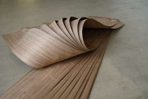 Picture 3: The NUO product is made from such veneer sheets in various work steps. Photo: � Schorn & Groh GmbH | www.sg-veneers.com